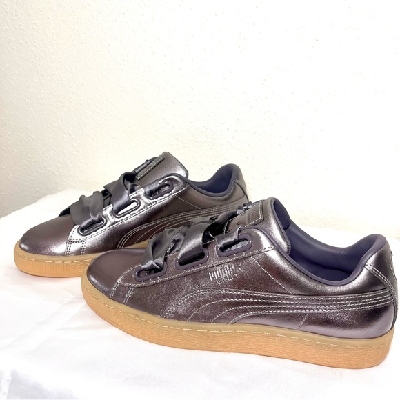 Puma Basket Heart Luxe shoes 🩶 - Picture 5 of 6